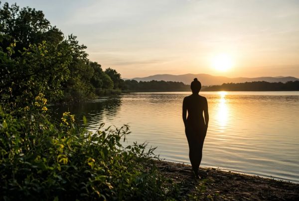 Les bienfaits du naturisme au quotidien : un de ces plaisirs inattendus
